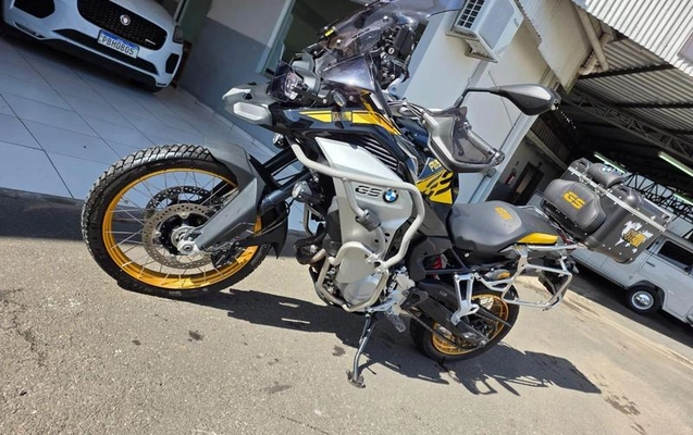 imagem-https://www.socarrao.com.br/sc-vehicle-images-prod/1794510/1781895467178-8129429_1_B_42e63bc59b.jpeg