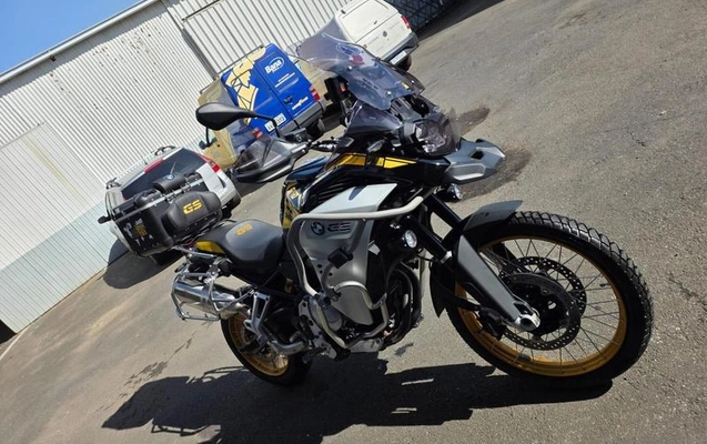 imagem-https://www.socarrao.com.br/sc-vehicle-images-prod/1794510/1781895467178-8129429_2_B_eebcaec21a.jpeg
