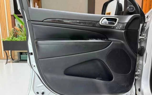 imagem-https://www.socarrao.com.br/sc-vehicle-images-prod/1795314/1779910951641-vehicle_image_1779910922_edb9e8c380f7fe382c385ce71ff5d0e4.jpeg