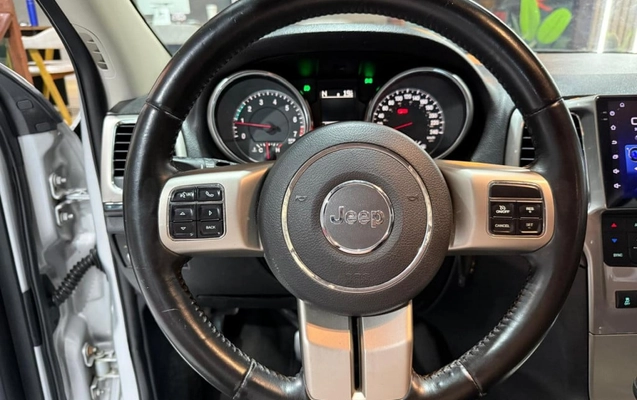 imagem-https://www.socarrao.com.br/sc-vehicle-images-prod/1795314/1779910951647-vehicle_image_1779910932_ee7cc46163405e550c20a06b75299070.jpeg