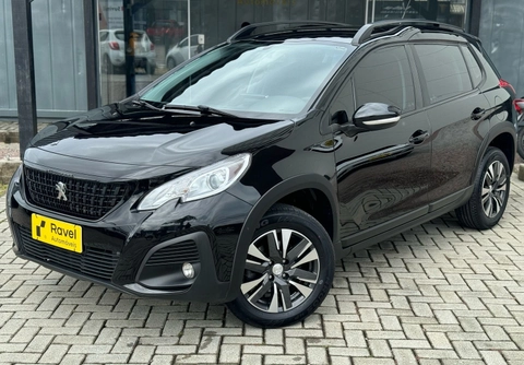 Peugeot 2008 2022 Preto — foto 1 de 3