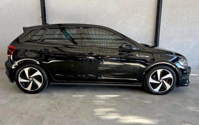 imagem-https://www.socarrao.com.br/sc-vehicle-images-prod/1796267/1787921428428-8130155_1_B_a99cfd5aa1.jpeg
