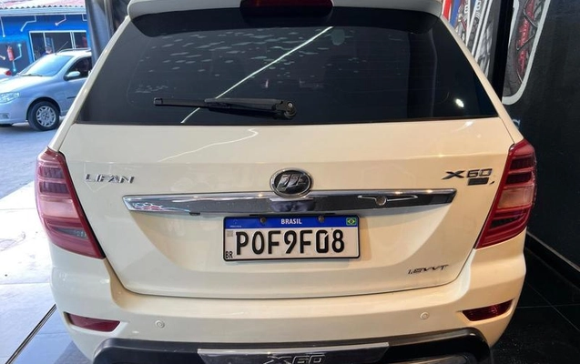 imagem-https://www.socarrao.com.br/sc-vehicle-images-prod/1796278/1789592292423-6914583_3_B_6c106adf7d.jpeg