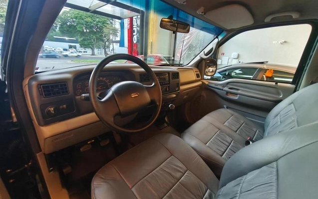 imagem-https://www.socarrao.com.br/sc-vehicle-images-prod/1796465/1782169881278-8130207_9_B_a88cfec779.jpeg