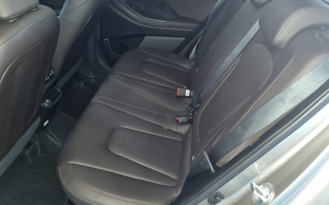 imagem-https://www.socarrao.com.br/sc-vehicle-images-prod/1796642/1779914058691-V2hhdHNBcHAgSW1hZ2UgMjAyNi0wNS0yNyBhdCAxMS4xMi41Mi5qcGVn.jpeg