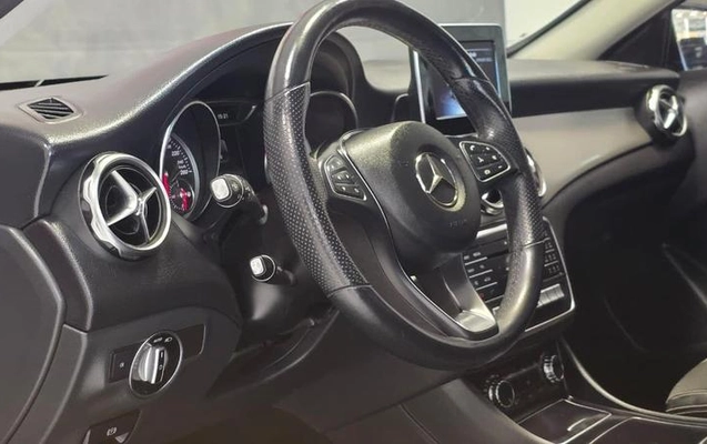 imagem-https://www.socarrao.com.br/sc-vehicle-images-prod/1797191/1782670680806-7951624_41_B_e2bc8ba916.jpeg