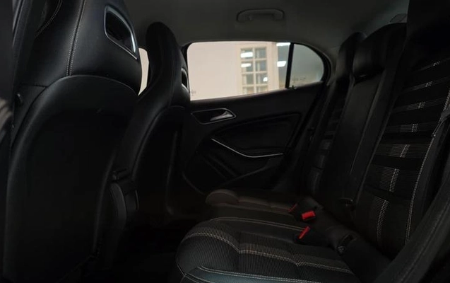 imagem-https://www.socarrao.com.br/sc-vehicle-images-prod/1797191/1782670680810-7951624_14_B_03abf5d498.jpeg