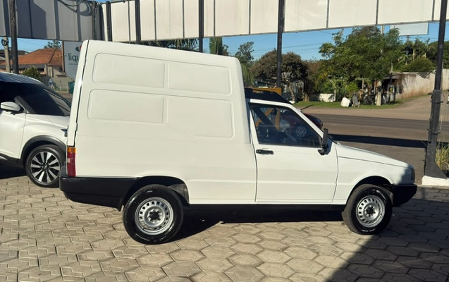 imagem-https://www.socarrao.com.br/sc-vehicle-images-prod/1798718/1779917929330-a6xQbYooNztFmtXXTMWR9iBmnA6kG2Z1.jpg