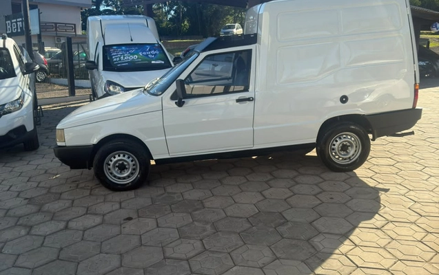 imagem-https://www.socarrao.com.br/sc-vehicle-images-prod/1798718/1779917929331-8rbSTxMbyHlOo4bOYEKmWqs1yNuEsCPj.jpg