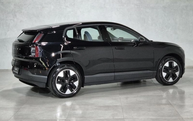 imagem-https://www.socarrao.com.br/sc-vehicle-images-prod/1799455/1789583496945-8130734_13_B_8d5d2de2e3.jpeg