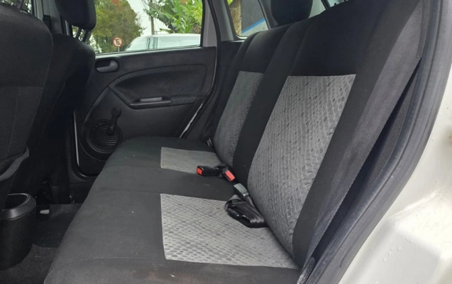 imagem-https://www.socarrao.com.br/sc-vehicle-images-prod/1801438/1782666482280-vehicle_image_1779923168_dd431d7bbe8acf2fd215aa70549cc263.jpeg
