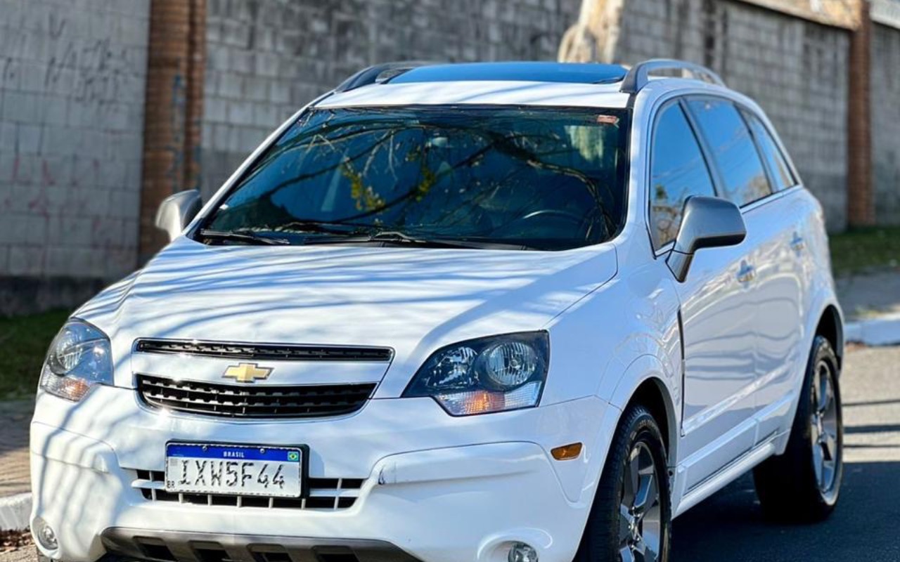 Chevrolet Captiva 2016 Branco — foto 1 de 3