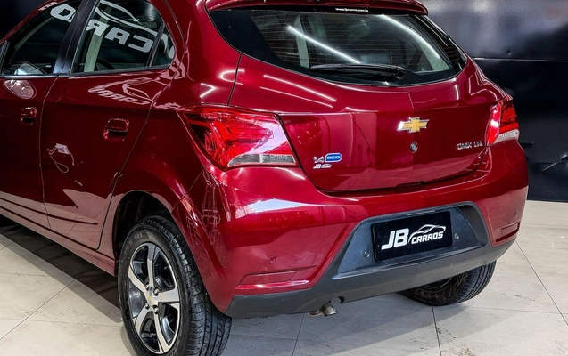imagem-https://www.socarrao.com.br/sc-vehicle-images-prod/1813734/1780062193432-8d3f670b832a408fa3af12ea9add4ed4_1779305077383.jpeg