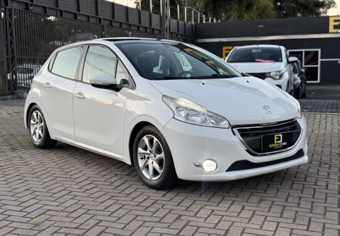 Peugeot 208 2014 Branco — foto 1 de 3
