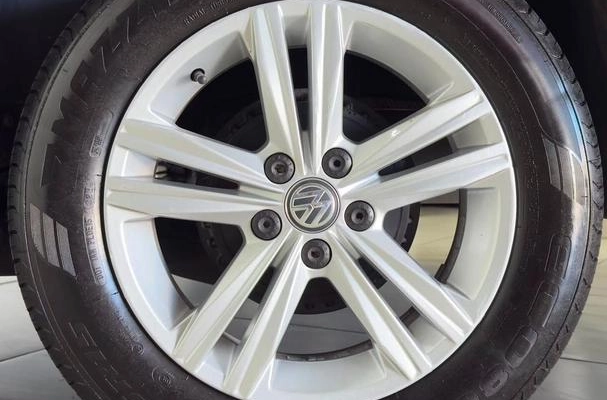 imagem-https://www.socarrao.com.br/sc-vehicle-images-prod/1814337/1787929770641-8127888_9_B_712651c66f.jpeg