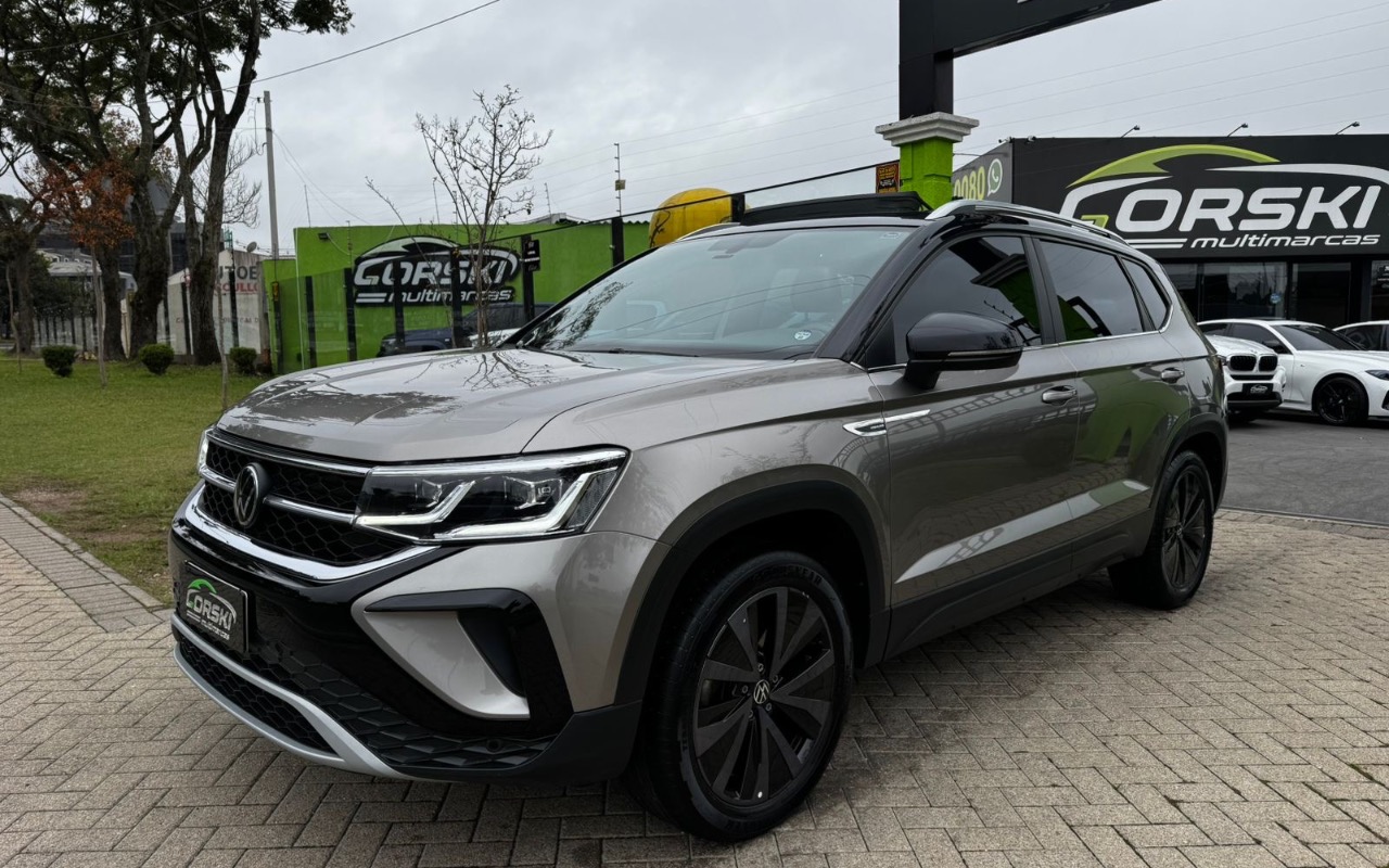 Volkswagen Taos Launching Ed. 1.4 250 TSI Flex Aut. na cor Bege em Curitiba / PR - 1816915