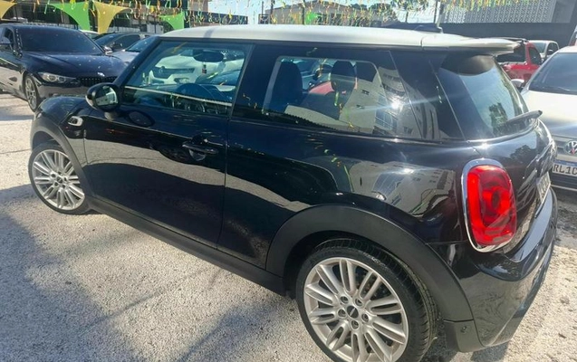 imagem-https://www.socarrao.com.br/sc-vehicle-images-prod/1817697/1784829675738-8132073_1_B_a2fd15e7f6.jpeg