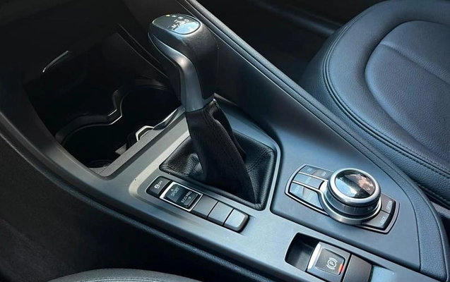 imagem-https://www.socarrao.com.br/sc-vehicle-images-prod/1817718/1787855520700-8117996_12_B_0d3c333e1d.jpeg