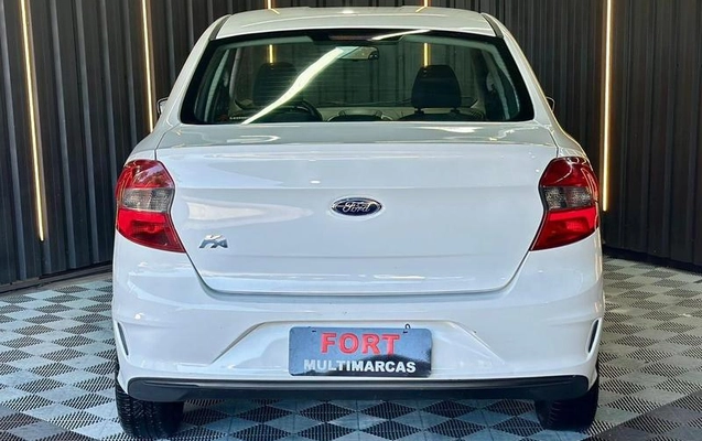imagem-https://www.socarrao.com.br/sc-vehicle-images-prod/1817969/1786109677515-8132061_3_B_327ae03a6f.jpeg