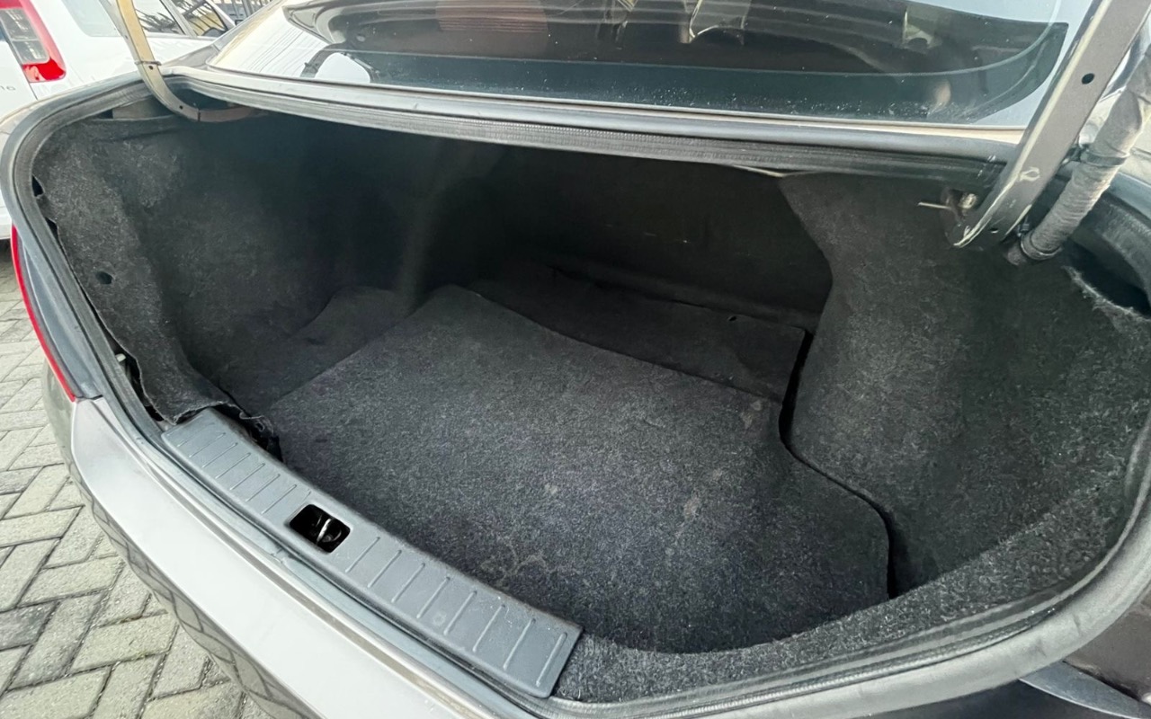 imagem-https://www.socarrao.com.br/sc-vehicle-images-prod/1819307/1779981773952-M2Q5ZTMyNjYtOGFjZi00OTg3LWI0NmQtMGMxYzNmY2M3ODY2LmpwZWc.jpeg