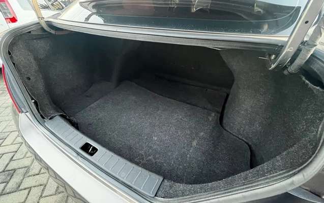 imagem-https://www.socarrao.com.br/sc-vehicle-images-prod/1819307/1779981773952-M2Q5ZTMyNjYtOGFjZi00OTg3LWI0NmQtMGMxYzNmY2M3ODY2LmpwZWc.jpeg