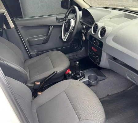 imagem-https://www.socarrao.com.br/sc-vehicle-images-prod/1821799/1782328131900-8130426_7_B_83db974f61.jpeg
