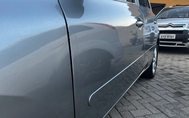 imagem-https://www.socarrao.com.br/sc-vehicle-images-prod/1822319/1779987544566-ZWZkNTQ0MTQtNTBiOS00OWRkLTg5MjQtYWRlNTJlMGQ2MGEwLmpwZWc.jpeg