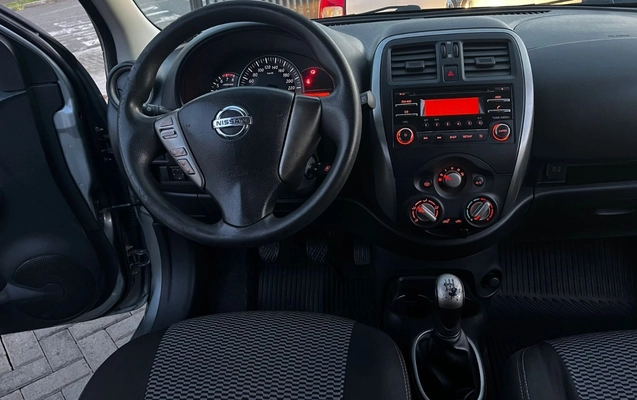 imagem-https://www.socarrao.com.br/sc-vehicle-images-prod/1822319/1779987545510-OGIyNDI3NjUtYjA0Ny00NmNkLWJlMzEtYjNkZmI3NTkwNmJhLmpwZWc.jpeg