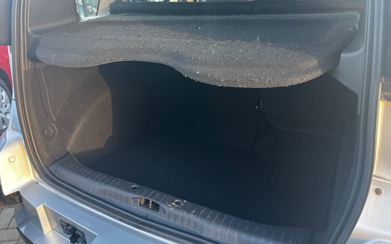 imagem-https://www.socarrao.com.br/sc-vehicle-images-prod/1822528/1781036243141-NjkzZmUyNjktN2Y2ZS00NzNkLWEwZDYtODczZWFmZjhjMDhkLmpwZWc.jpeg