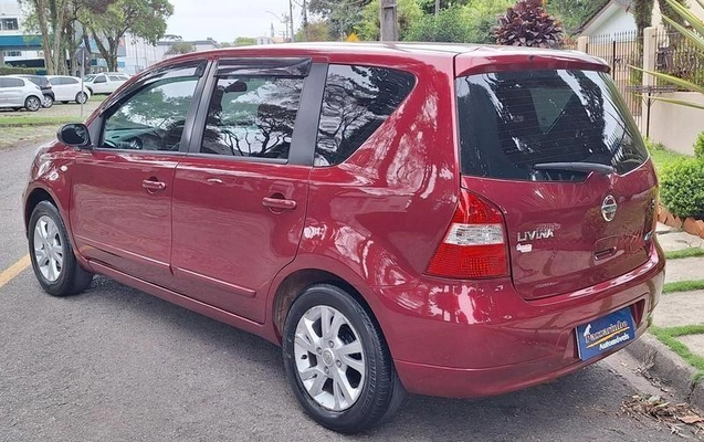 imagem-https://www.socarrao.com.br/sc-vehicle-images-prod/1822630/1788011753049-8007976_2_B_d23425e178.jpeg