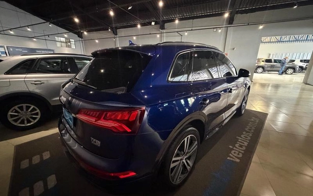 imagem-https://www.socarrao.com.br/sc-vehicle-images-prod/1823398/1784121501556-8133072_9_B_6f3dc904f9.jpeg
