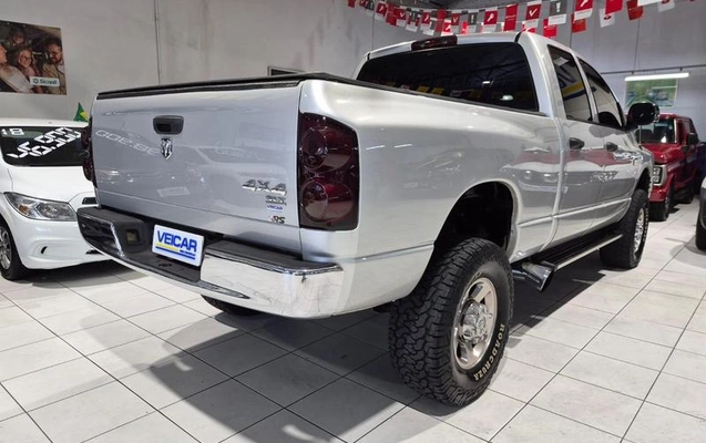 imagem-https://www.socarrao.com.br/sc-vehicle-images-prod/1823730/1789223983393-8102189_6_B_e5f3cb77a7.jpeg