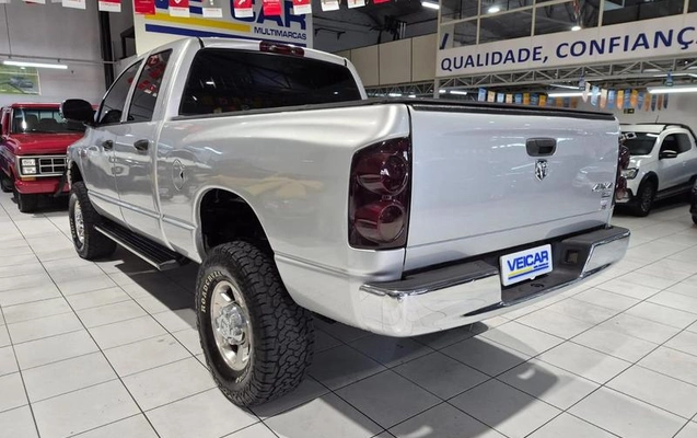 imagem-https://www.socarrao.com.br/sc-vehicle-images-prod/1823730/1789223983395-8102189_8_B_d73101d302.jpeg