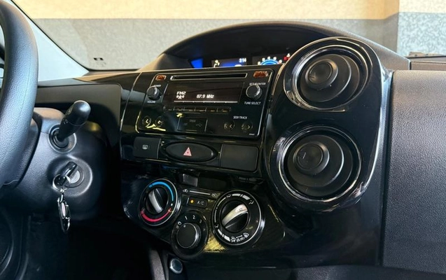 imagem-https://www.socarrao.com.br/sc-vehicle-images-prod/1823878/1779990373135-8055959_9_B_c81b95a3bc.jpeg