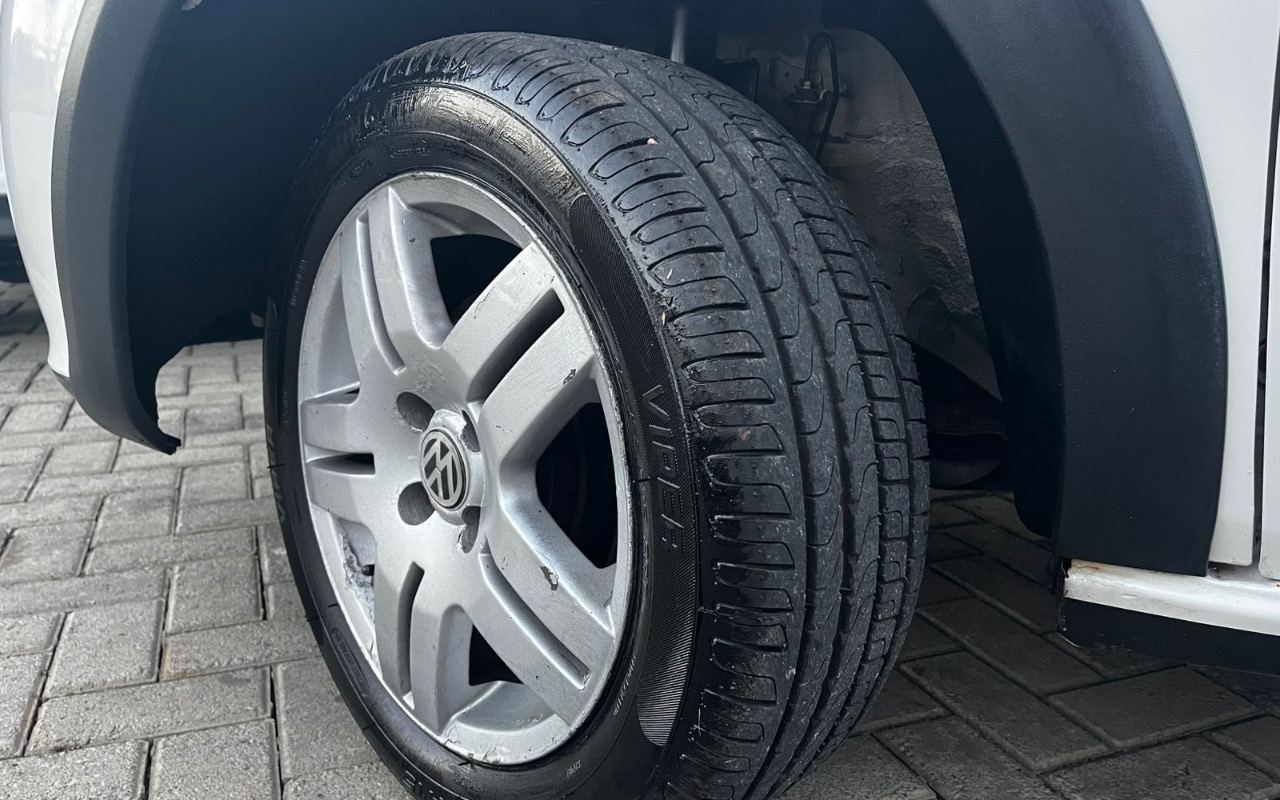 imagem-https://www.socarrao.com.br/sc-vehicle-images-prod/1823911/1782571832381-MGVkMTcwNDAtZjdkNS00YjM5LWJlMDctMGJlNTlkZDBhZDAzLmpwZWc.jpeg