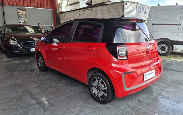 imagem-https://www.socarrao.com.br/sc-vehicle-images-prod/1825763/1792156467179-vehicle_image_1792155247_4edc05b276ea3eb3b739d5f43b24dc1b.jpeg