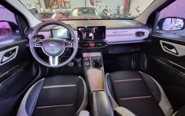imagem-https://www.socarrao.com.br/sc-vehicle-images-prod/1825763/1792156467187-vehicle_image_1792155261_b62be75506ff648ff199e40473946bfc.jpeg