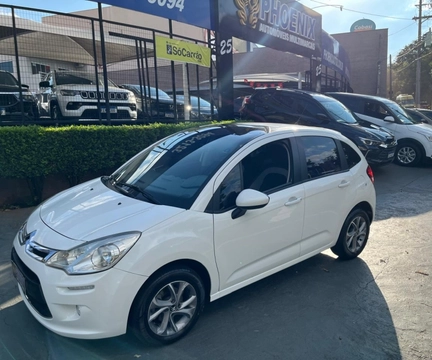 Citroën C3 2015 Branco — foto 1 de 3