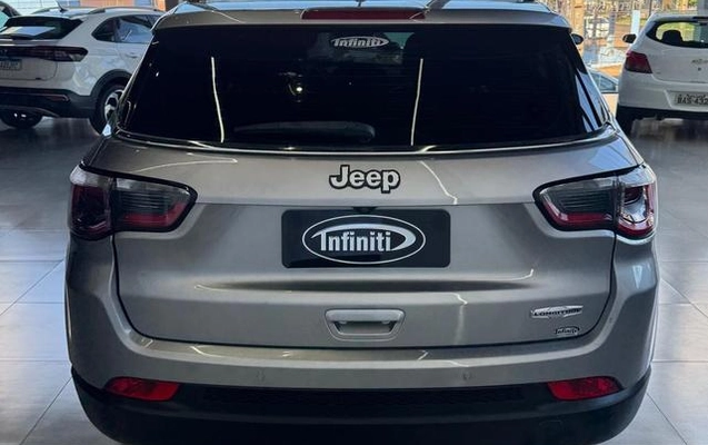 imagem-https://www.socarrao.com.br/sc-vehicle-images-prod/1827341/1788963916657-8102750_3_B_52b5013006.jpeg