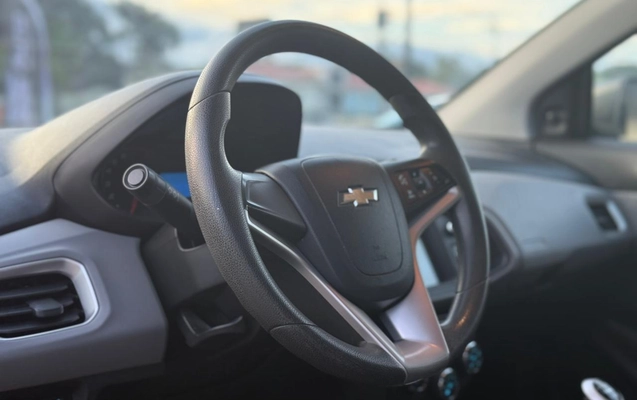 imagem-https://www.socarrao.com.br/sc-vehicle-images-prod/1828087/1786797780800-003_41bda3f9f6eeaa6130059832b782a2f6.jpeg