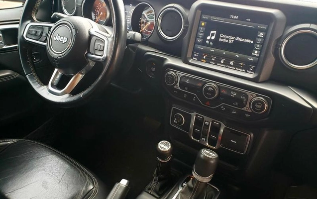 imagem-https://www.socarrao.com.br/sc-vehicle-images-prod/1828648/1790780519909-8125237_7_B_3e2e16f40e.jpeg