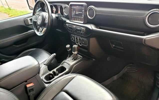 imagem-https://www.socarrao.com.br/sc-vehicle-images-prod/1828648/1790780519910-8125237_9_B_72ce7e3183.jpeg
