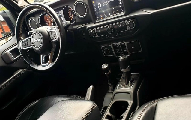 imagem-https://www.socarrao.com.br/sc-vehicle-images-prod/1828648/1790780519912-8125237_7_B_ed9952dfb2.jpeg