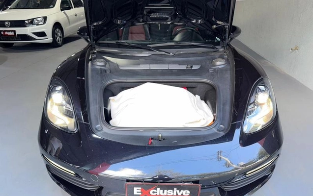 imagem-https://www.socarrao.com.br/sc-vehicle-images-prod/1829282/1780001359982-8134749_10_B_4a9226ded6.jpeg