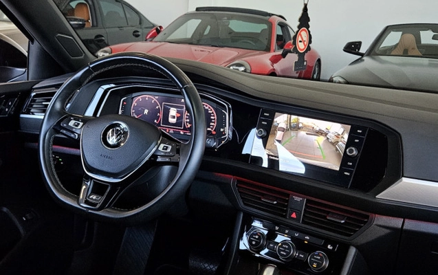 imagem-https://www.socarrao.com.br/sc-vehicle-images-prod/1829309/1782485948464-El7fkQdriY5PLYZGnaWV7BudKwt0RzmK.jpg