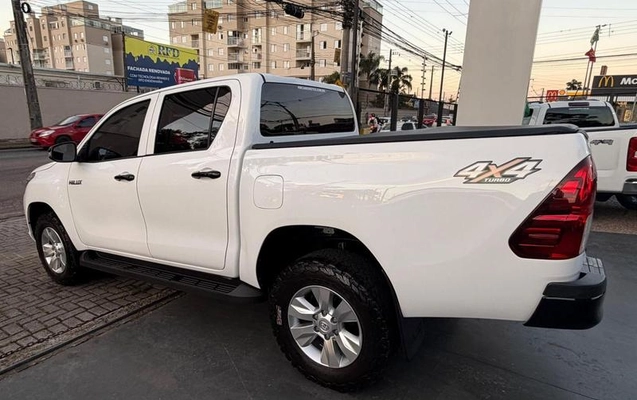imagem-https://www.socarrao.com.br/sc-vehicle-images-prod/1829395/1787841784790-8132688_1_B_47f1b72654.jpeg
