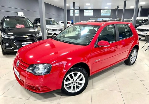 Volkswagen Golf 2010 Vermelho — foto 1 de 3