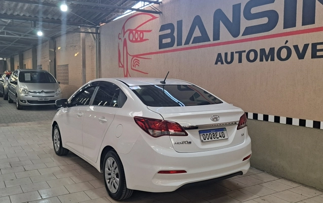 imagem-https://www.socarrao.com.br/sc-vehicle-images-prod/1829514/1781543855514-ZvJiKAzkgpFpuqxIDVCl7GcnKJEHbtTI.jpg