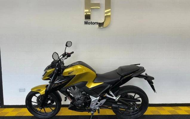 imagem-https://www.socarrao.com.br/sc-vehicle-images-prod/1829939/1790004853131-8134889_19_B_7334dac5cf.jpeg