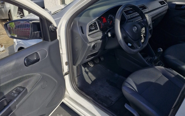 imagem-https://www.socarrao.com.br/sc-vehicle-images-prod/1830470/1780004116654-MTUuanBlZw.jpeg